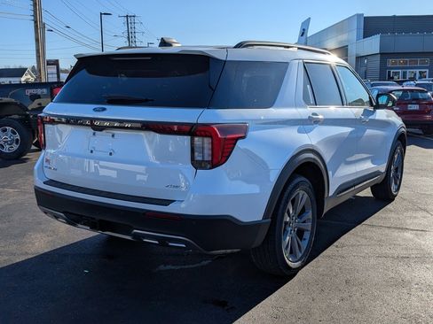 New 2026 Ford Explorer Active w/ Active Comfort Package image 4