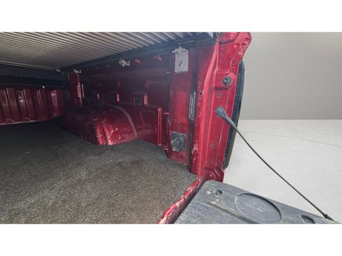 Used 2021 GMC Sierra 1500 SLT image 23