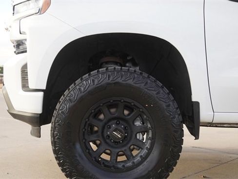 Used 2021 Chevrolet Silverado 1500 RST w/ Z71 Off-Road Package image 5