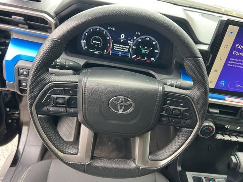 Used 2024 Toyota Tacoma TRD Sport image 13