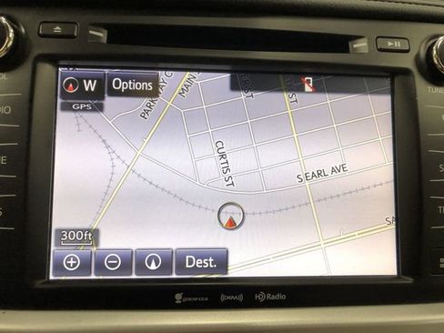 Used 2019 Toyota Highlander XLE image 21