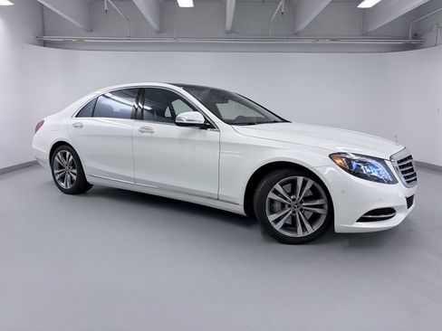 Used 2017 Mercedes-Benz S 550 4MATIC Sedan image 8