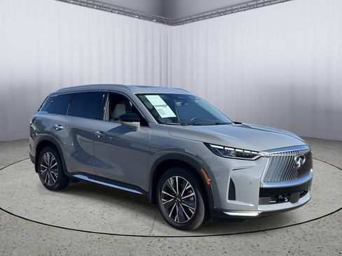 Certified 2026 INFINITI QX60 Luxe w/ Family Package FWD image 5