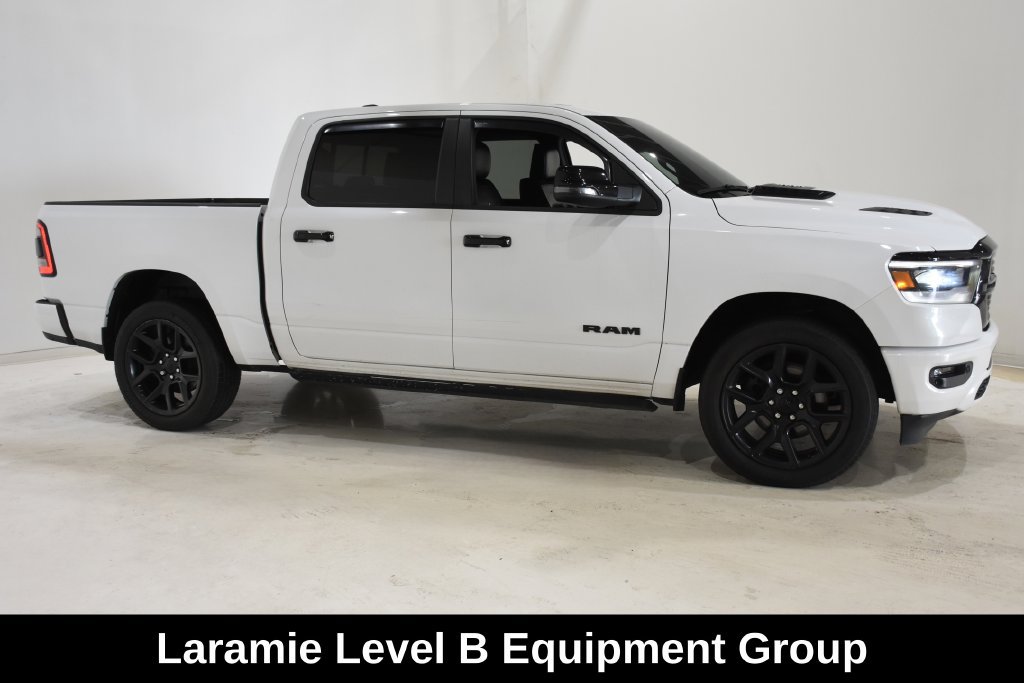 Used 2023 RAM 1500 Laramie AWD/4WD image 3