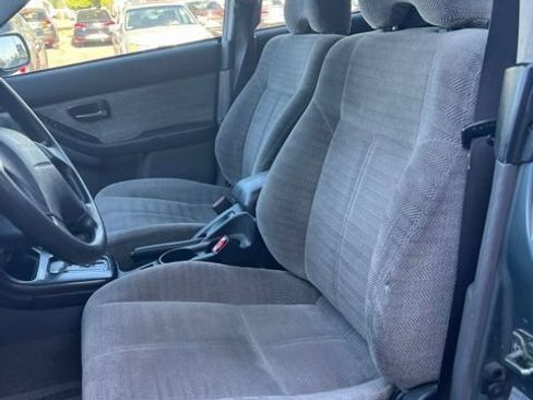 Used 2002 Subaru Legacy L AWD/4WD image 11