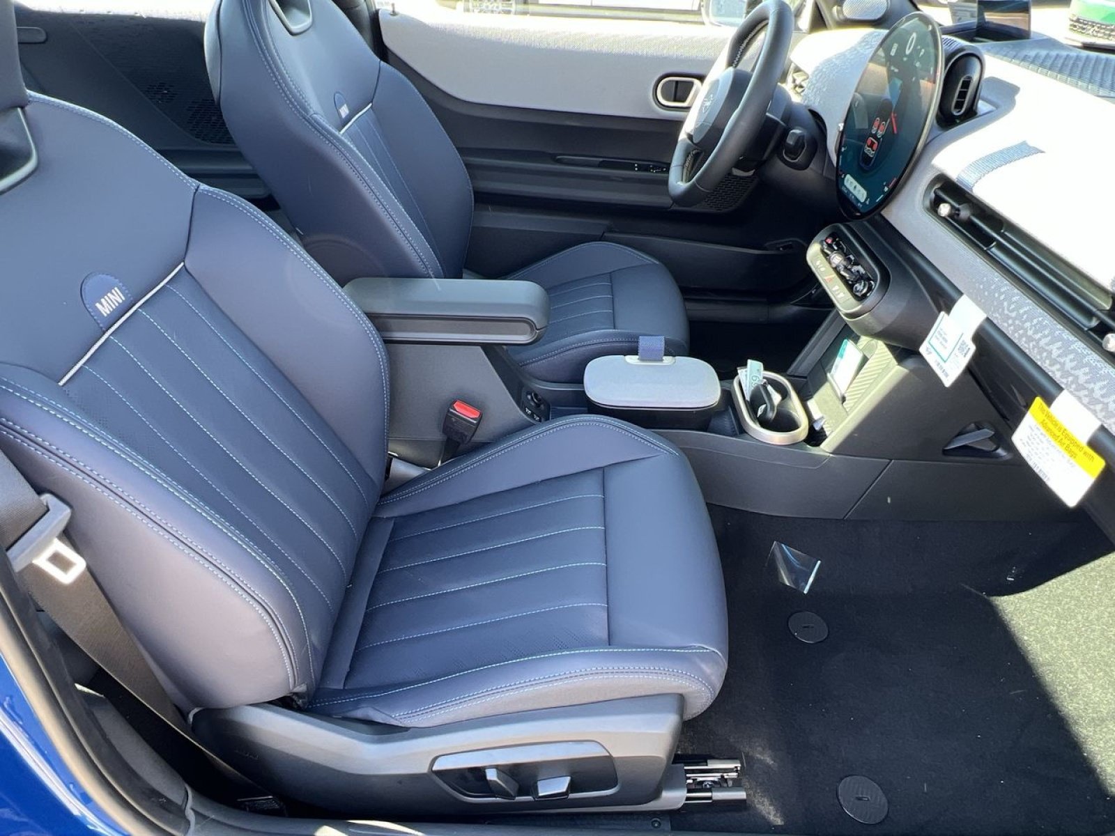 New 2026 MINI Cooper 2-Door Hardtop FWD image 26