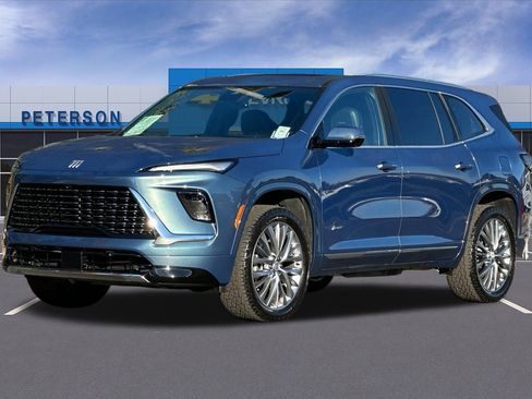 Certified 2025 Buick Enclave Avenir image 8