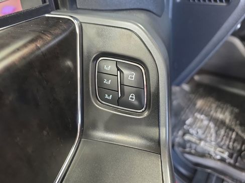 Used 2022 Ford F150 Lariat w/ Equipment Group 502A High image 22