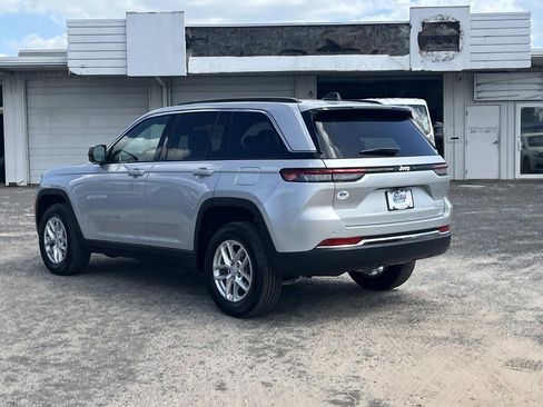 New 2025 Jeep Grand Cherokee Laredo X w/ Luxury Tech Group I image 3