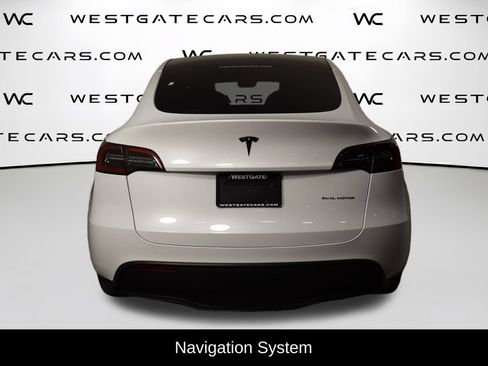 Used 2023 Tesla Model Y AWD image 4