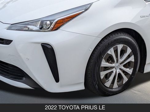 Used 2022 Toyota Prius LE image 10