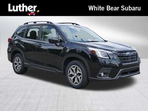 Used 2023 Subaru Forester Premium AWD/4WD image 1