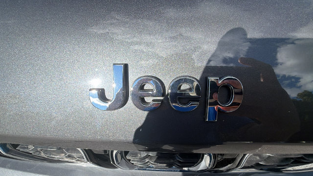 Used 2021 Jeep Grand Cherokee L Limited AWD/4WD image 14