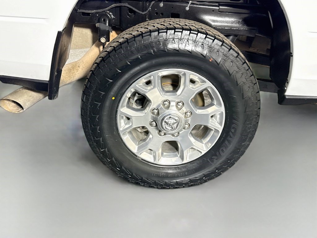 Used 2024 RAM 2500 Laramie AWD/4WD image 31