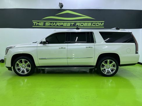 Used 2015 Cadillac Escalade ESV Luxury AWD/4WD image 6