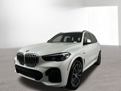 Used 2023 BMW X5 xDrive45e w/ M Sport Package image 25