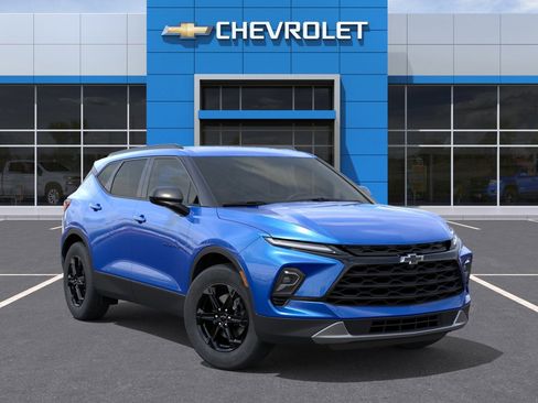 New 2026 Chevrolet Blazer LT w/ Midnight/Sport Edition FWD image 7