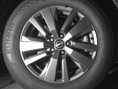 Used 2024 Nissan Pathfinder SV image 13