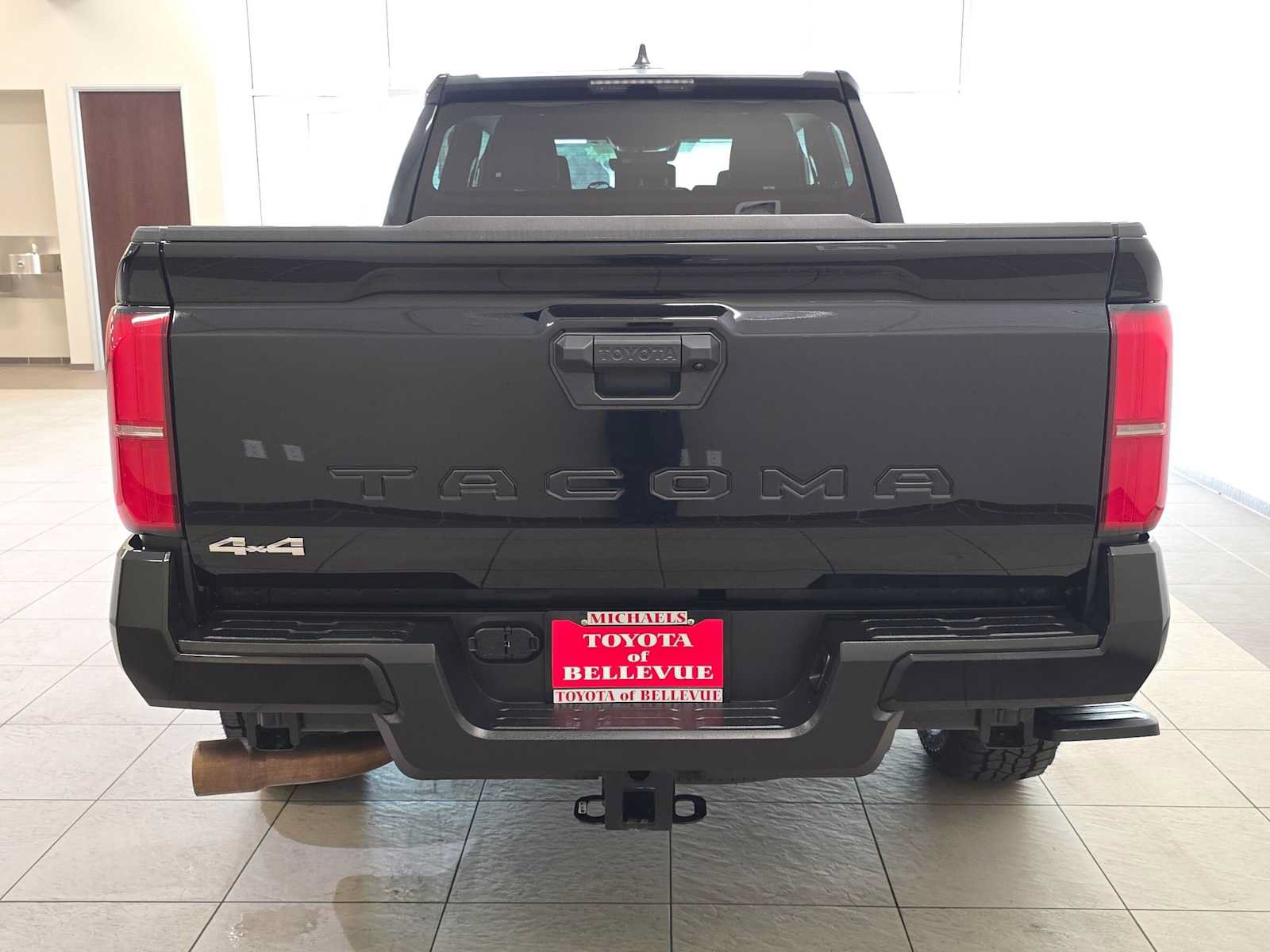 Certified 2026 Toyota Tacoma SR5 AWD/4WD image 5