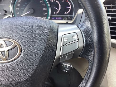 Used 2011 Toyota Venza w/ Comfort Pkg FWD image 12