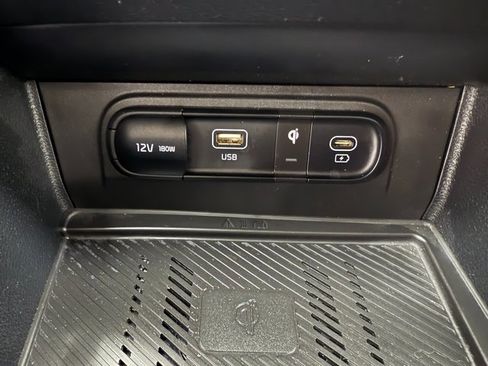 Used 2023 Kia Sportage EX image 16