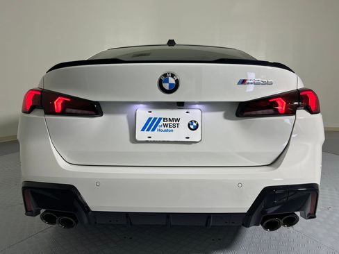 Used 2025 BMW M235i xDrive w/ Premium Package image 10