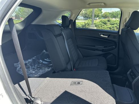 New 2024 Ford Edge SE image 30