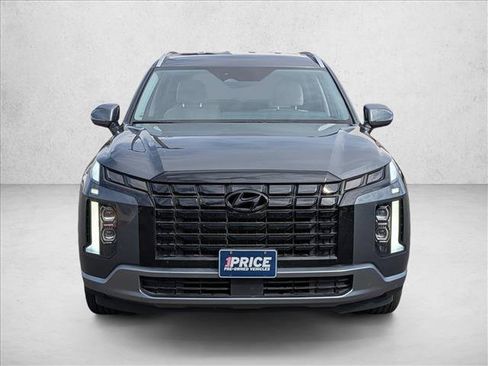 Used 2025 Hyundai Palisade SEL FWD image 2