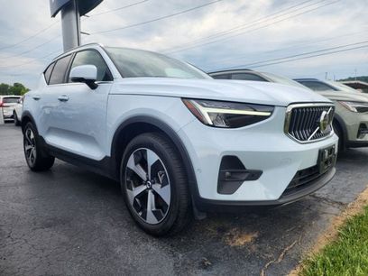 Certified 2025 Volvo XC40 B5 Plus