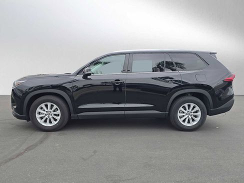 Certified 2025 Toyota Grand Highlander FWD image 6