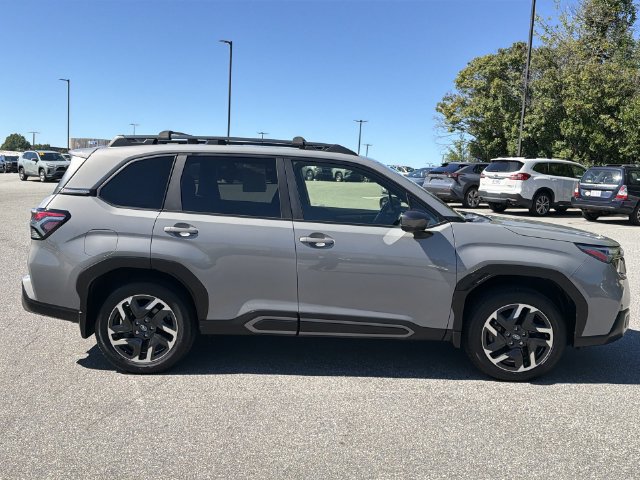 Used 2025 Subaru Forester Limited AWD/4WD image 14