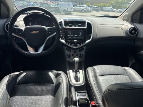 Used 2017 Chevrolet Sonic Premier FWD image 9