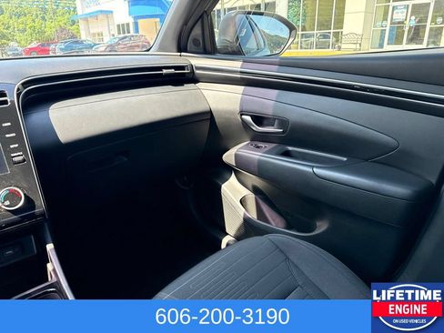 Used 2023 Hyundai Santa Cruz SEL AWD/4WD image 16