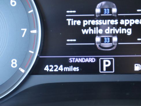 Certified 2025 INFINITI QX50 Luxe image 28