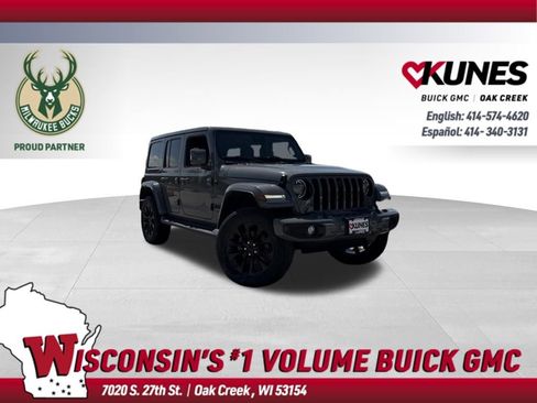 Used 2022 Jeep Wrangler Unlimited Sahara image 1