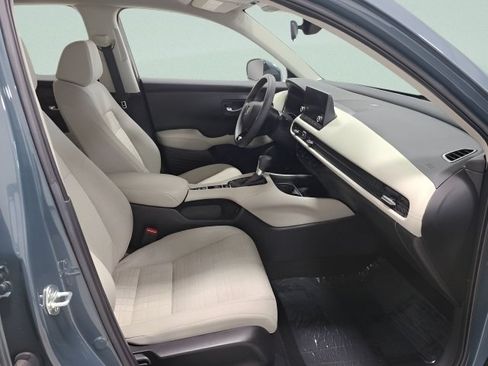 Used 2024 Honda HR-V LX image 11