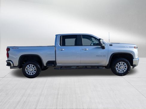 Certified 2022 Chevrolet Silverado 3500 LT w/ Convenience Package image 7