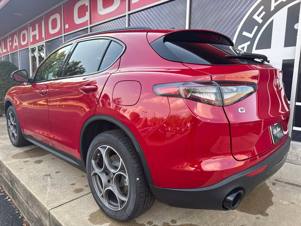 New 2026 Alfa Romeo Stelvio Sprint w/ Convenience Package AWD/4WD image 8