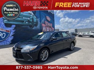 Used 2016 Toyota Camry SE FWD video 1