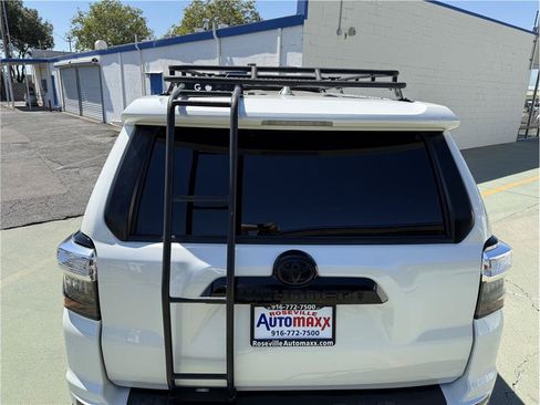 Used 2020 Toyota 4Runner Nightshade AWD/4WD image 15