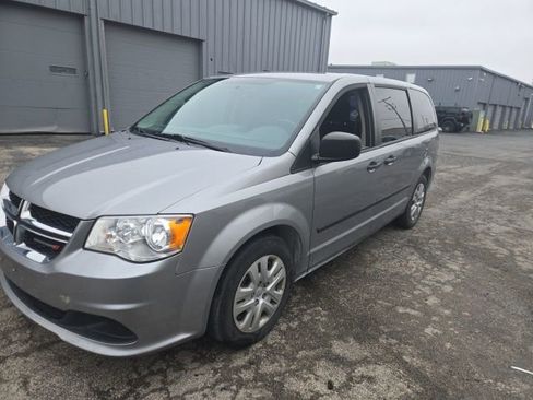 Used 2015 Dodge Grand Caravan American Value Package w/ UConnect Hands-Free Group image 8
