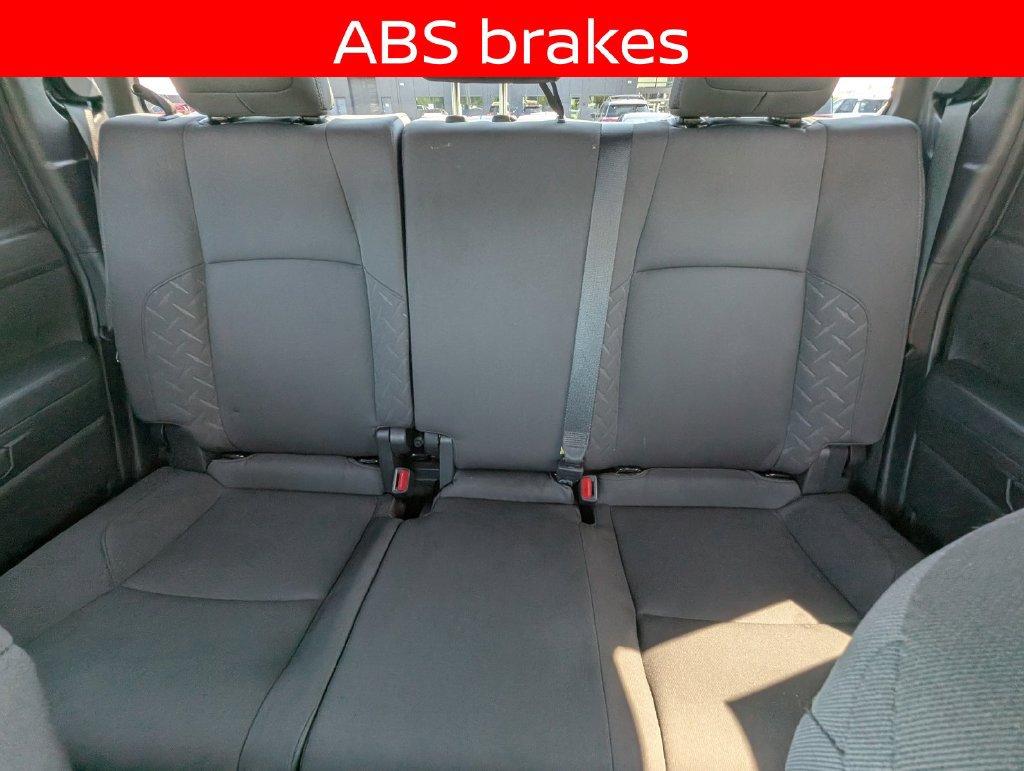 Used 2025 Toyota Tacoma SR5 AWD/4WD image 29