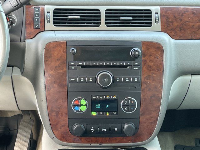 Used 2014 Chevrolet Tahoe LT RWD image 15