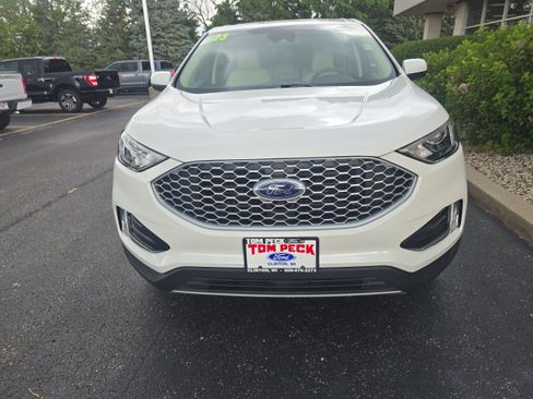 Used 2023 Ford Edge SEL w/ Convenience Package AWD/4WD image 5
