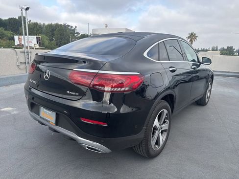 Used 2023 Mercedes-Benz GLC 300 4MATIC Coupe image 5