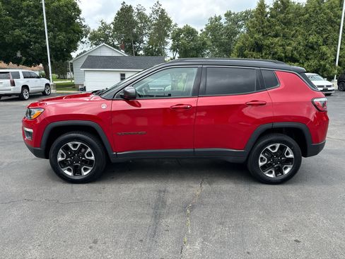 Used 2017 Jeep Compass Trailhawk w/ Leather Interior Group AWD/4WD image 6