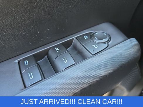 Used 2023 Chevrolet Colorado LT w/ LT Convenience Package II image 28