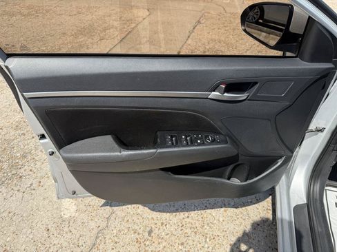 Used 2020 Hyundai Elantra Value Edition w/ Cargo Package (C1) FWD image 12