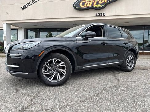 Used 2025 Lincoln Corsair AWD w/ Equipment Group 101A image 15