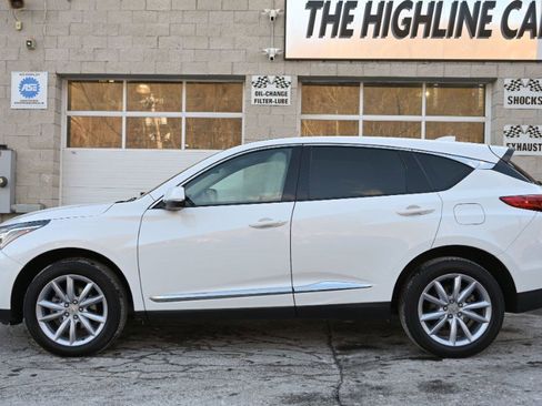Used 2023 Acura RDX SH-AWD image 3